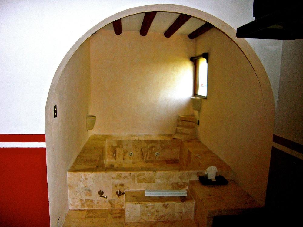 Hacienda Kaan Ac